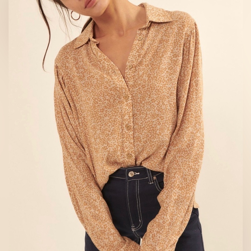 Floral Print Button-Down Blouse in Tan - MEDIUM - Picture 3 of 6